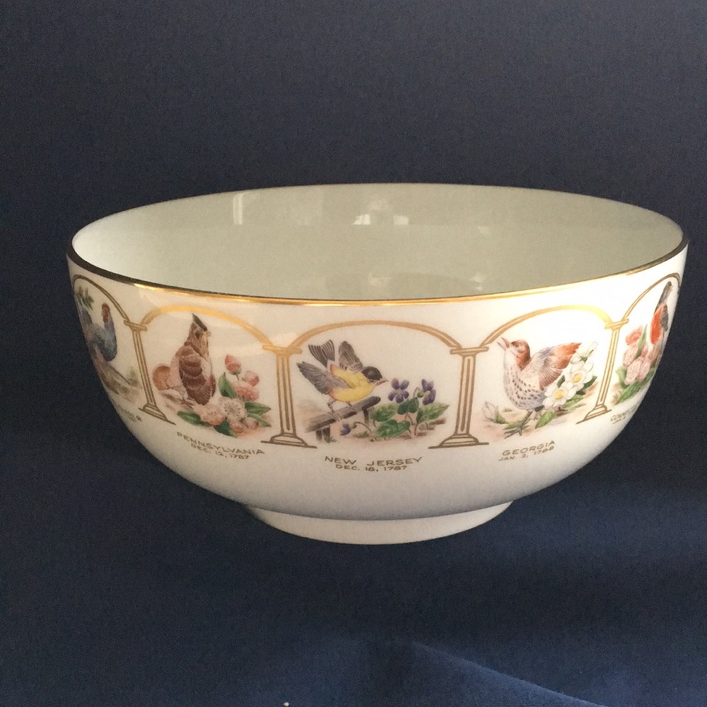 Boehm Birds and Flowers Commemorative bowl